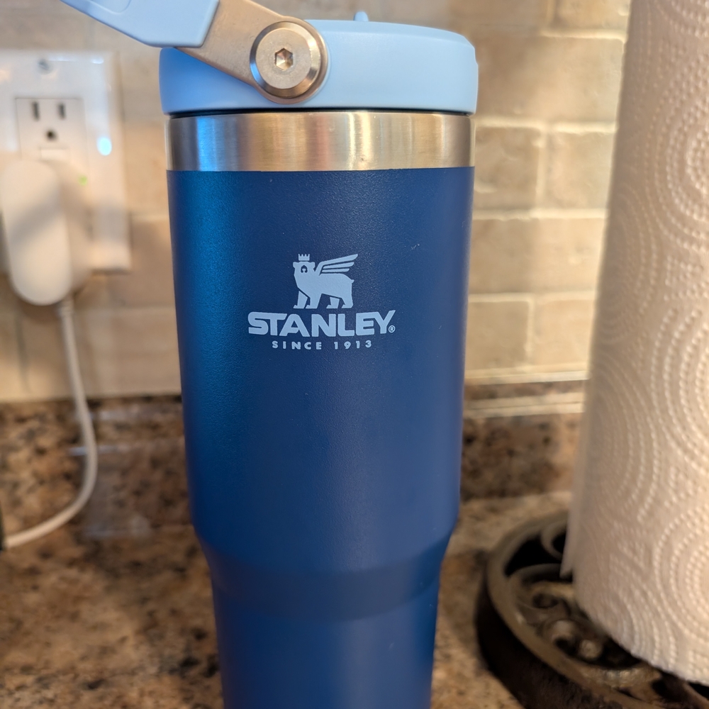 Stanley Blue Travel Mug 30oz Flip-top